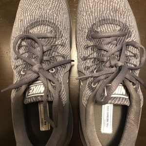 Nike Size 9 Flex Supreme TR6